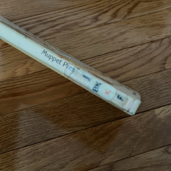 Vintage Muppets Kermit & Cleopigtra Hardcover Storybook - Picture 5 of 10